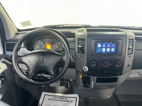 Used 2016 Mercedes-Benz Sprinter 2500 image 14