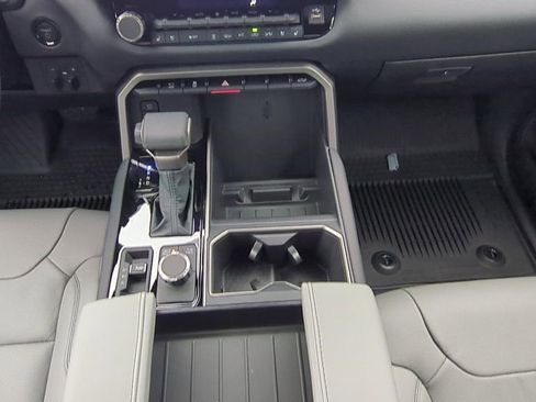 New 2026 Toyota Tundra Limited AWD/4WD image 18