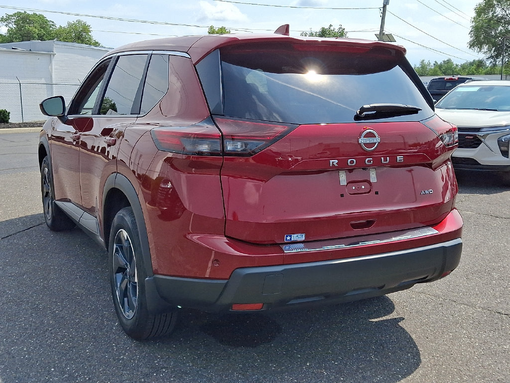 Used 2026 Nissan Rogue SV AWD/4WD image 9
