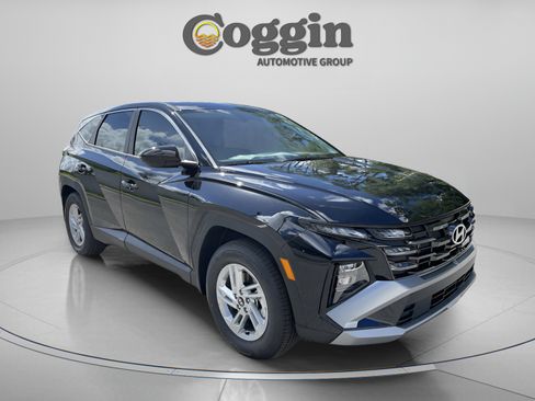 Certified 2026 Hyundai Tucson SE FWD image 8