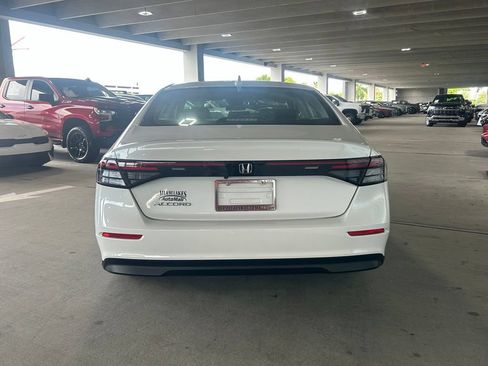 Used 2024 Honda Accord EX image 4