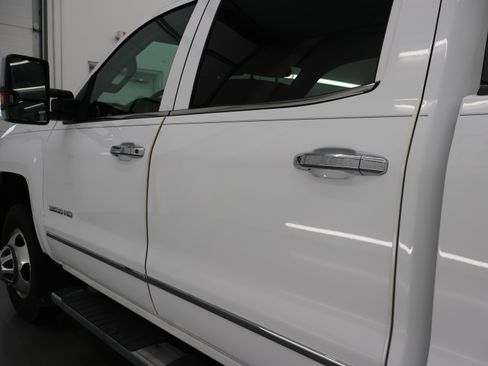 Used 2019 Chevrolet Silverado 3500 LTZ w/ Duramax Plus Package AWD/4WD image 32
