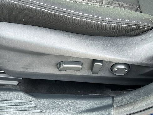 Certified 2022 Subaru Outback Premium image 11