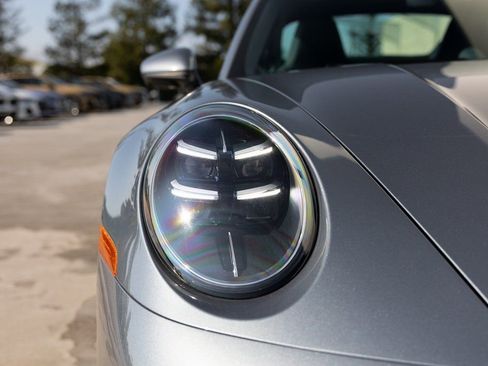 Certified 2025 Porsche 911 Carrera image 13