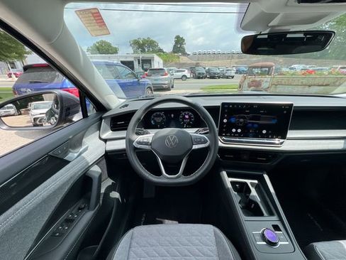 New 2025 Volkswagen Tiguan S image 14