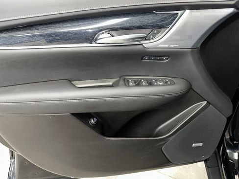Certified 2023 Cadillac XT5 Premium Luxury image 13