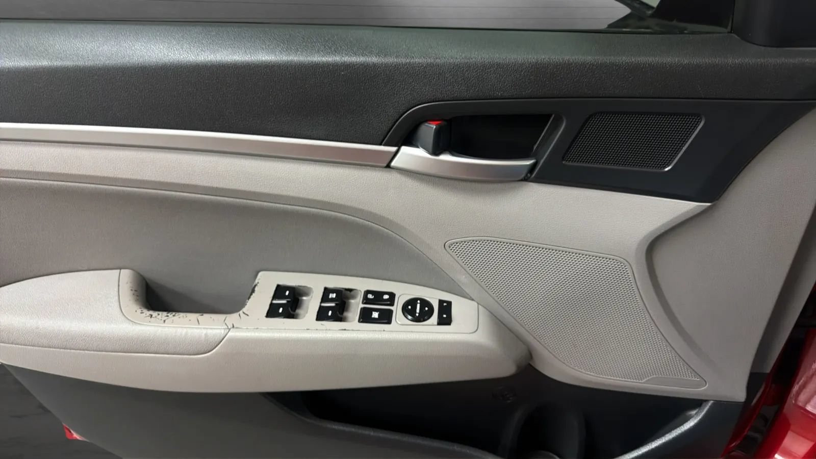 Used 2019 Hyundai Elantra SEL FWD image 16