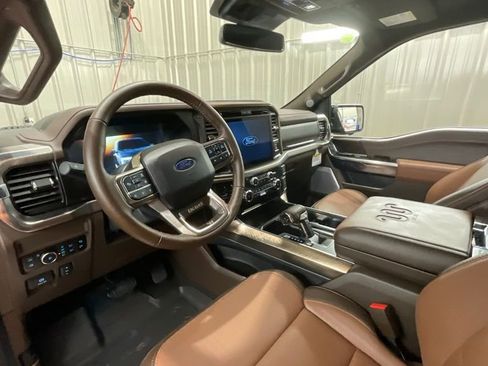 Used 2025 Ford F150 King Ranch w/ FX4 Off-Road Package image 9