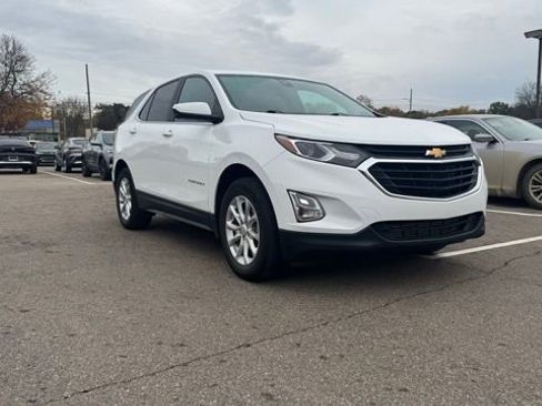Used 2021 Chevrolet Equinox LT image 3