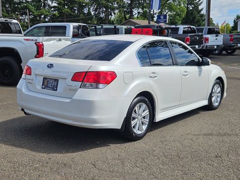 Used 2012 Subaru Legacy 2.5i Premium w/ All-Weather Pkg + Moonroof AWD/4WD image 5