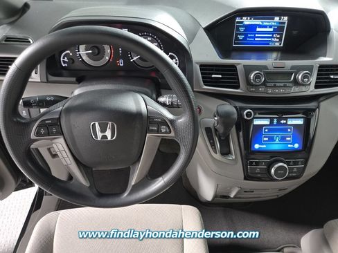Used 2016 Honda Odyssey SE image 18