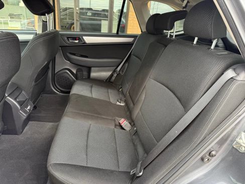 Used 2018 Subaru Outback 2.5i Premium image 20