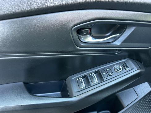 Used 2023 Honda Accord EX image 11