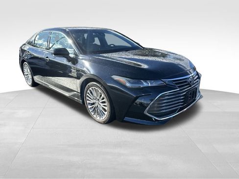 Used 2020 Toyota Avalon Limited w/ Advanced Safety Package image 1