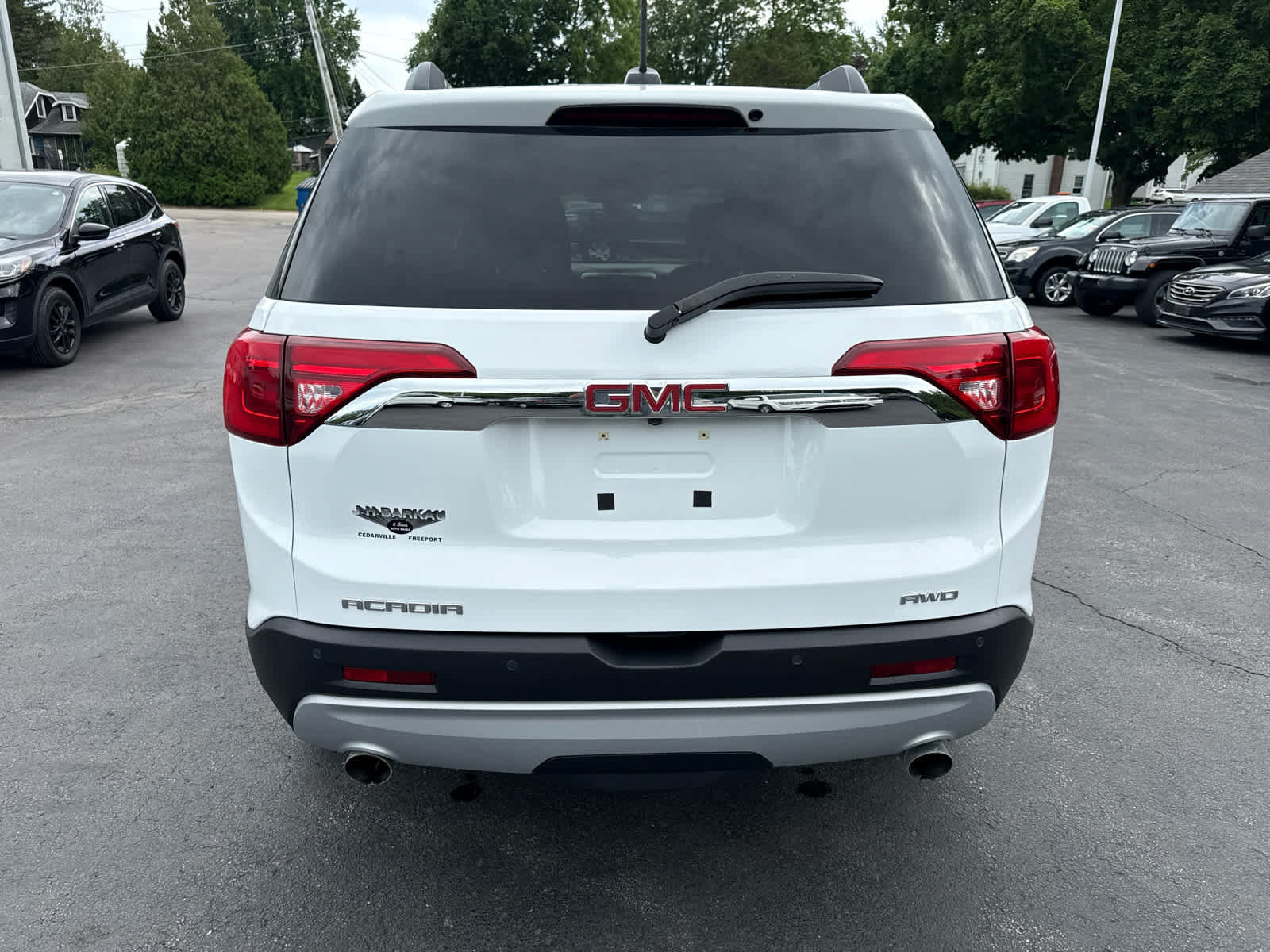 Used 2019 GMC Acadia SLT AWD/4WD image 4