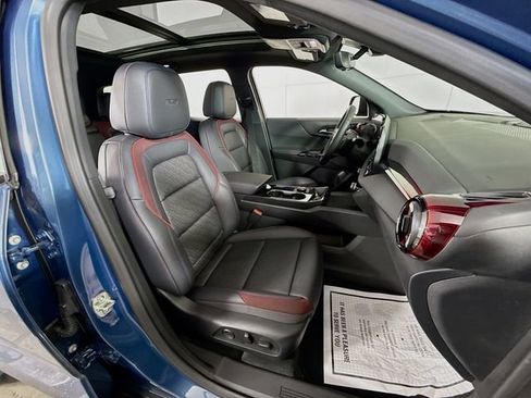New 2026 Chevrolet Equinox RS w/ Convenience Package III FWD image 32