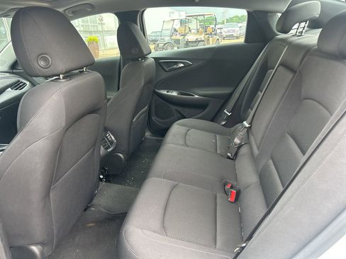 Used 2024 Chevrolet Malibu LT FWD image 16