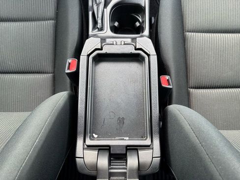 Used 2018 Toyota RAV4 LE w/ All Weather Liner Package image 17