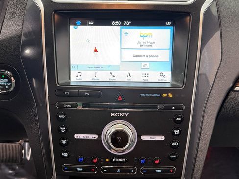 Used 2018 Ford Explorer Limited AWD/4WD image 22