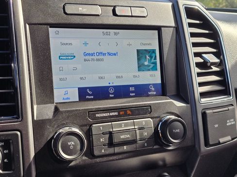 Used 2019 Ford F150 XLT w/ Equipment Group 302A Luxury AWD/4WD image 19