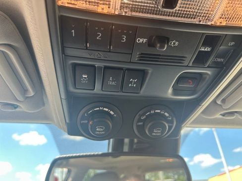 Used 2023 Toyota 4Runner TRD Off-Road Premium w/ Moonroof Package AWD/4WD image 14