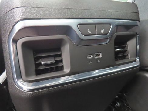 Used 2025 Chevrolet Silverado 1500 High Country w/ Midnight Edition image 11