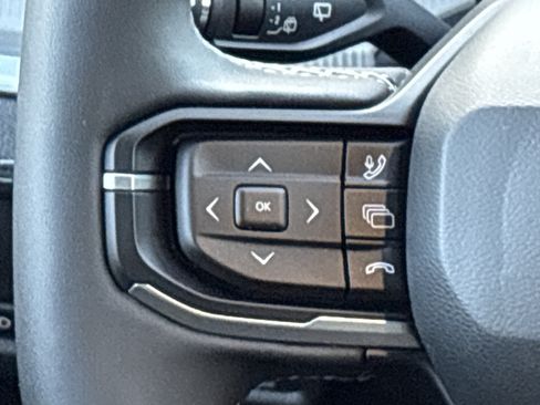 Used 2026 Jeep Cherokee Laredo AWD/4WD image 22