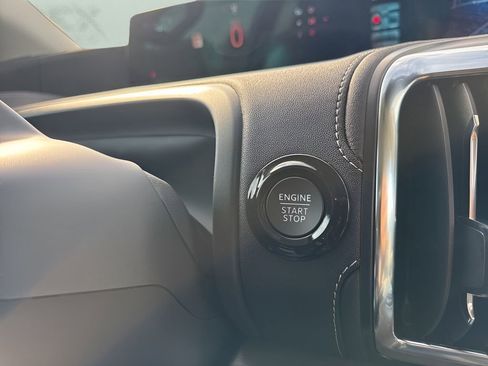 Used 2025 Ford Expedition Platinum w/ Driver's Package image 23