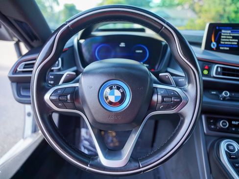Used 2017 BMW i8 AWD/4WD image 18