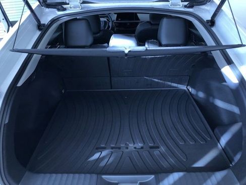 New 2026 Toyota Prius Plug-In Hybrid FWD image 21