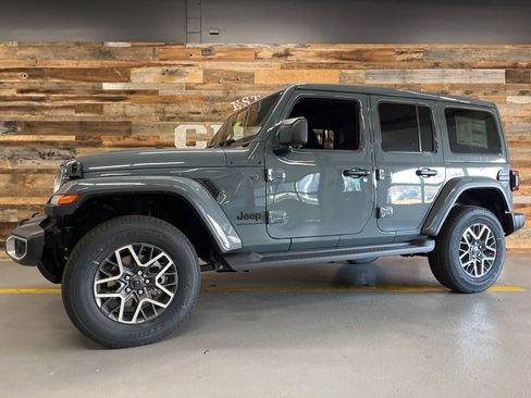 New 2026 Jeep Wrangler Sahara image 20