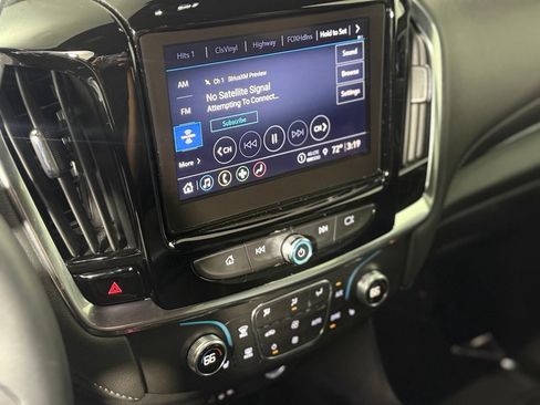 Used 2023 Chevrolet Traverse LT w/ LPO, Cargo Package AWD/4WD image 14