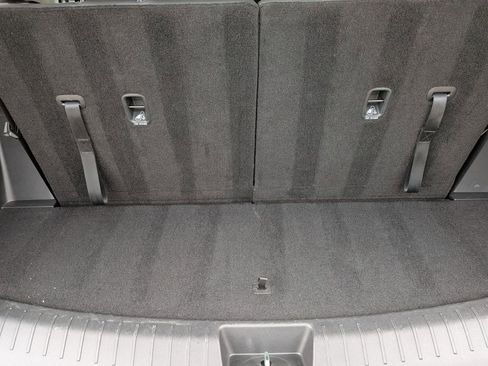 Used 2025 Hyundai Santa Fe SEL FWD image 28
