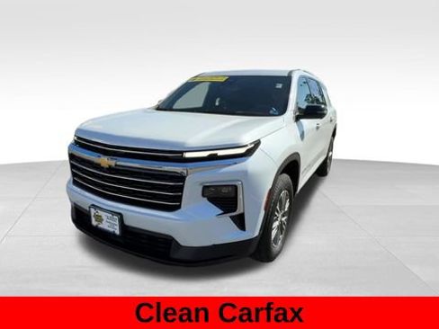 Used 2026 Chevrolet Traverse LT w/ Driver Confidence Package FWD image 2