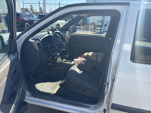 Used 2006 GMC Canyon SLE image 13