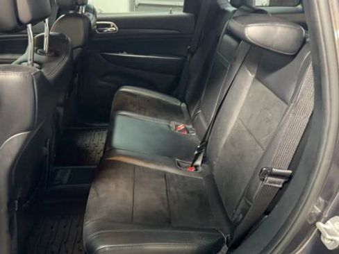 Used 2017 Jeep Grand Cherokee Altitude image 15
