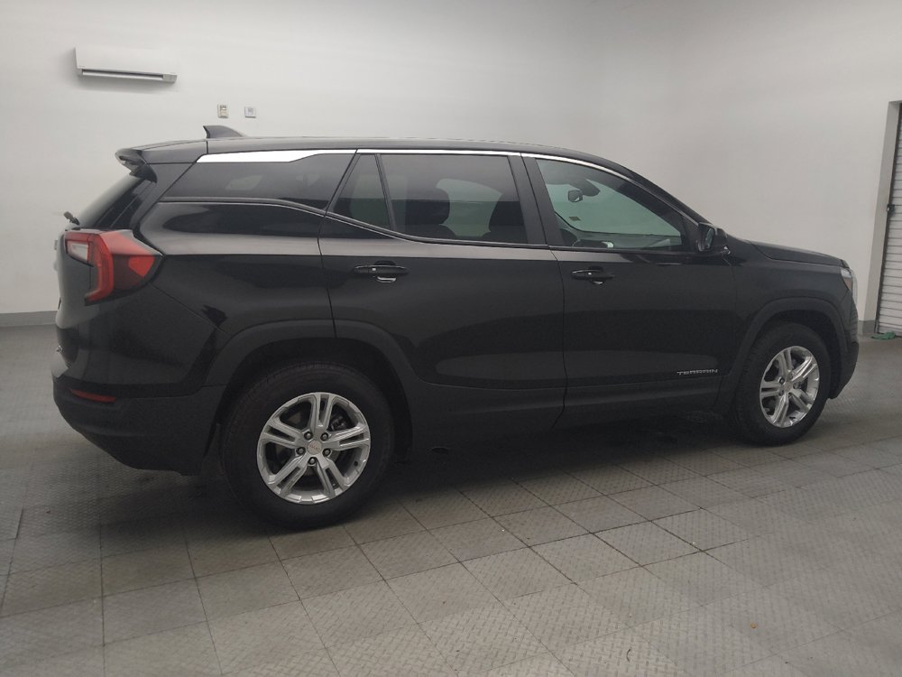 Used 2024 GMC Terrain SLE AWD/4WD image 10