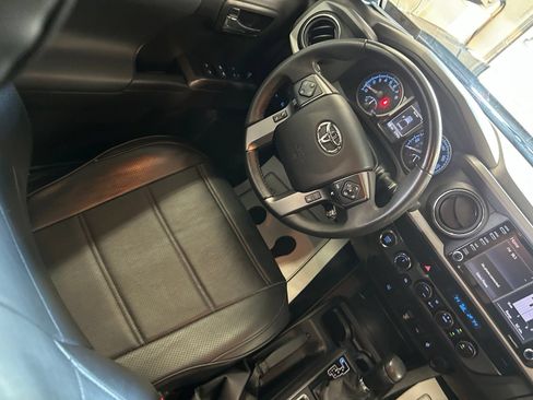 Used 2023 Toyota Tacoma TRD Off-Road AWD/4WD image 27