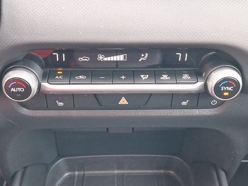 Used 2024 MAZDA CX-50 AWD 2.5 S w/ Premium Package image 16