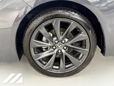 Used 2023 Toyota Corolla SE w/ SE Premium Package FWD image 32