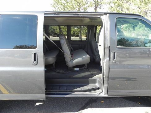 Used 2017 Chevrolet Express 3500 LT w/ LT Preferred Equipment Group image 21