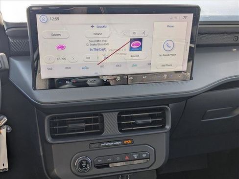 New 2025 Ford Maverick XL image 12