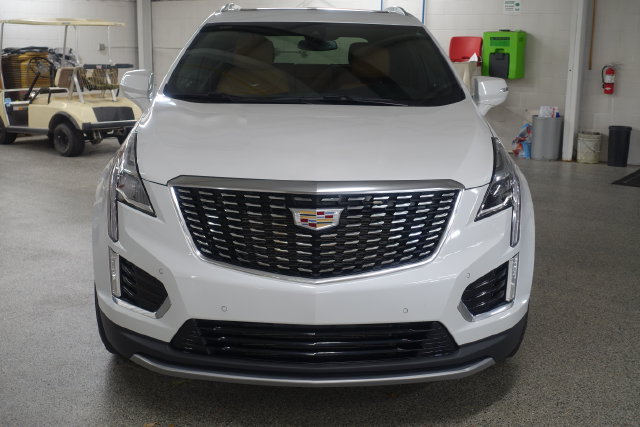 Used 2024 Cadillac XT5 Premium Luxury AWD/4WD image 2