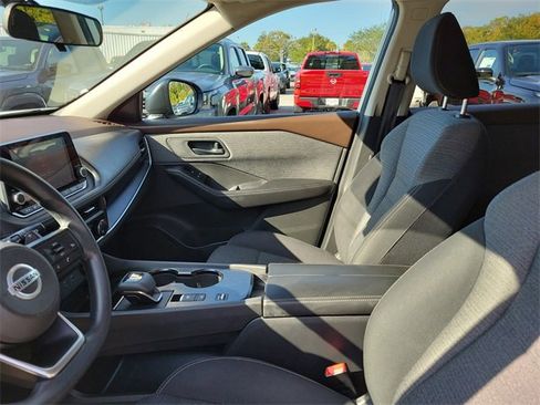 Used 2021 Nissan Rogue S image 10