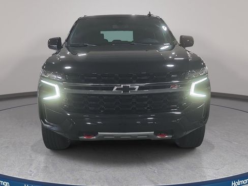 Used 2021 Chevrolet Tahoe Z71 w/ Rear Media and Nav Package AWD/4WD image 3