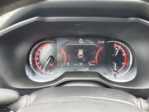 Used 2024 Toyota RAV4 LE image 21