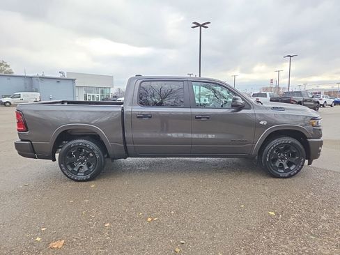 New 2026 RAM 1500 Big Horn AWD/4WD image 9