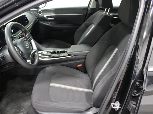 Used 2023 Hyundai Sonata SEL FWD image 3