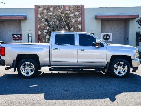 Used 2017 Chevrolet Silverado 1500 LTZ w/ LTZ Plus Package image 10