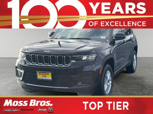 New 2026 Jeep Grand Cherokee Laredo RWD image 1